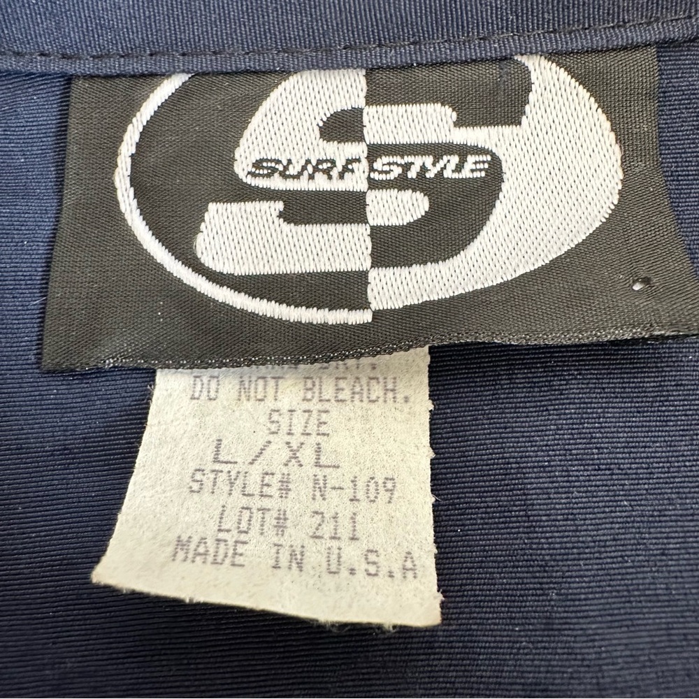 VTG Surf Style Mens Pullover 1/4 Zip Windbreaker Blue White Red L/XL Made USA - Picture 3 of 6